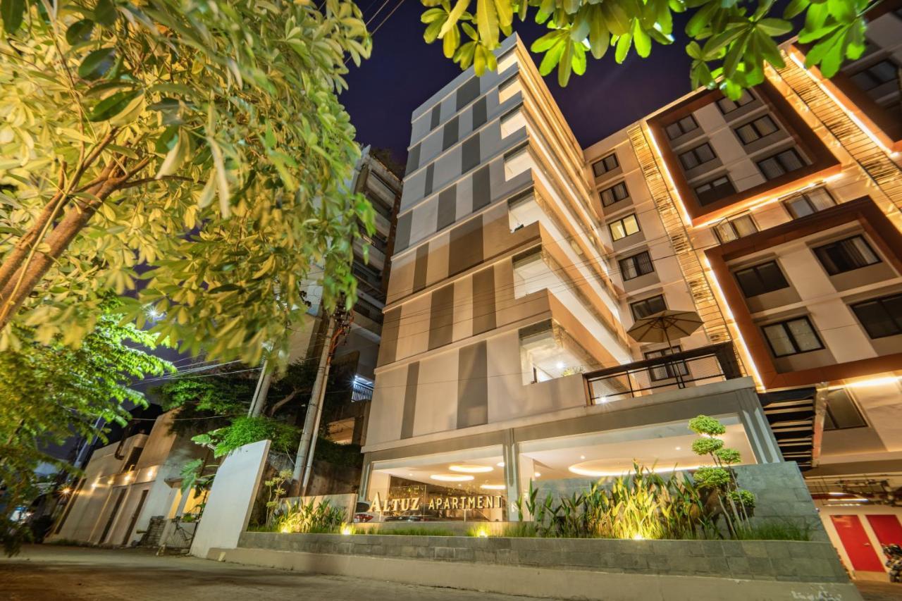 Redliving Apartemen Premium Exclusive Seturan Джокякарта Екстериор снимка