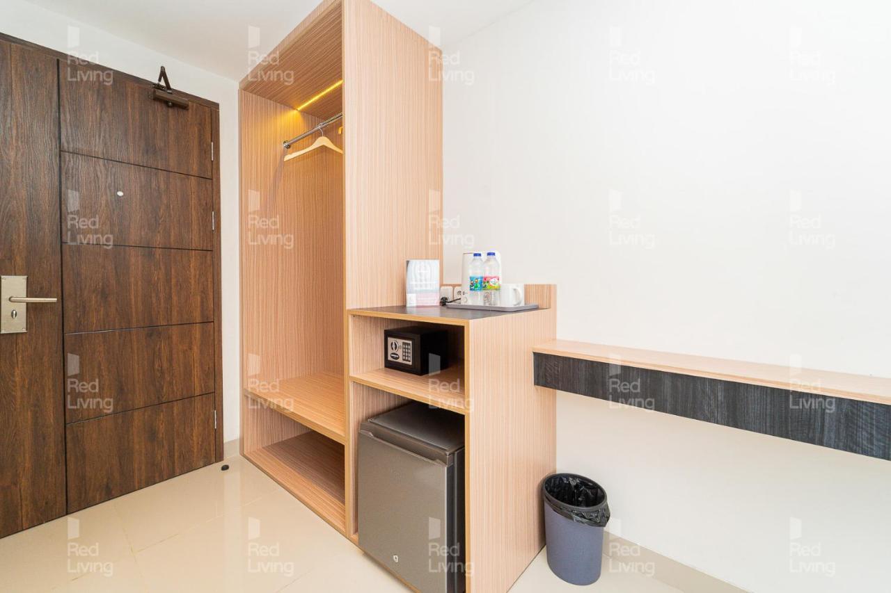 Redliving Apartemen Premium Exclusive Seturan Джокякарта Екстериор снимка