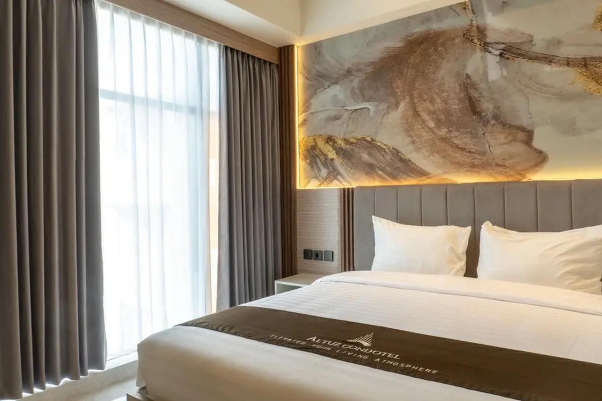 Redliving Apartemen Premium Exclusive Seturan Джокякарта Екстериор снимка